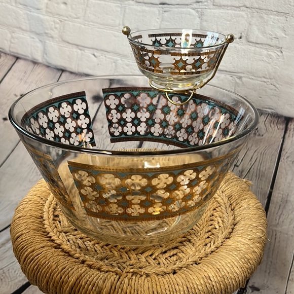 Vintage Mid Century chip dip glass bowl gold leaf green quatrefoil pattern - Picture 2 of 7